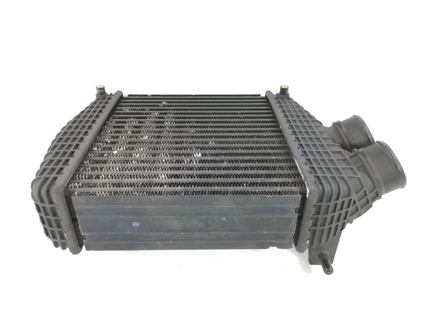 Maserati Levante 3.0 AWD 2017 Front Left Side Turbo Intercooler 670035636 OEM