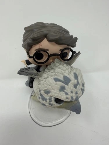 Funko POP! Rides Deluxe: Harry Potter Prisoner Of Azkaban - Harry & Buckbeak - C