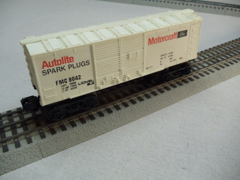 Vintage Lionel O/O27 FMC 9042 Ford Motorcraft Autolite Model Box Car