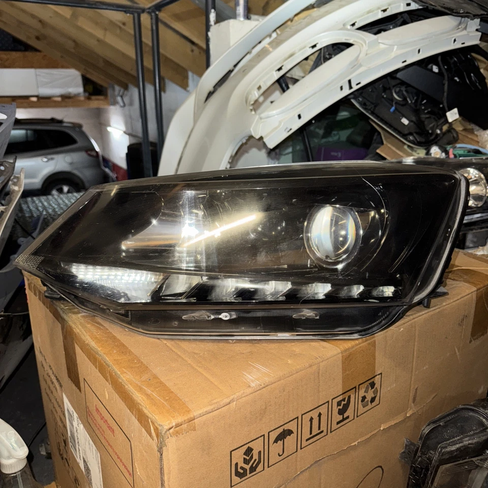 Original Skoda Fabia III Typ NJ ab 2014 Scheinwerfer vorne links 6V1941015B - Bild 2 von 4