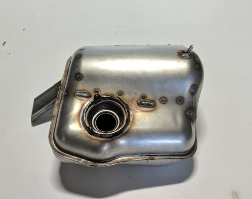 【ハチハチ】 2015-2019 Polaris Slingshot Exhaust Resonator Catalytic Converter