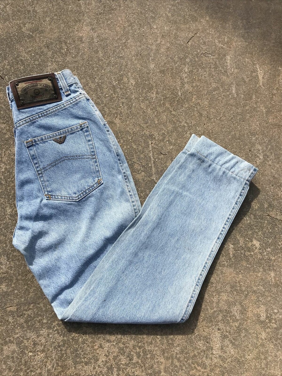 NWOT Giorgio Armani Womens Vintage Mom Jeans Tapered Cut NWOT Giorgio Armani Womens Vintage Mom Jeans Tapered Cut