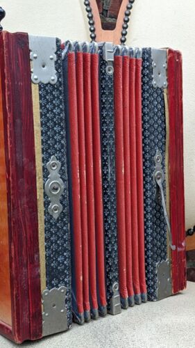 Beaver German 10 in Line Melodeon.. C1930s - Picture 7 of 11