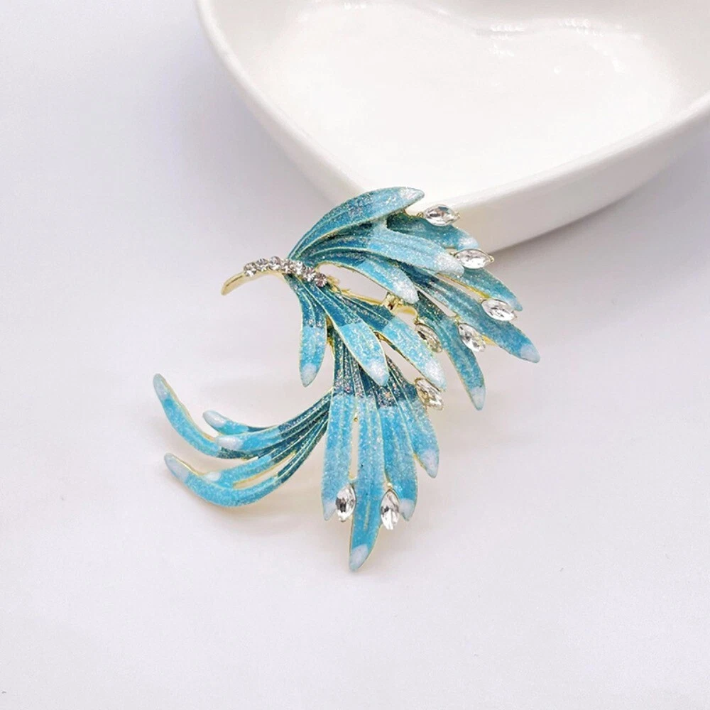 Korean brooch deals