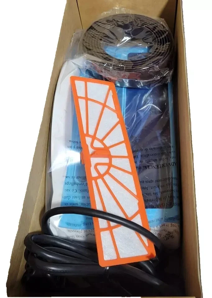 Aspiradora automática Neato Botvac serie 85 905-0079 blanca. Foto 4 de 4