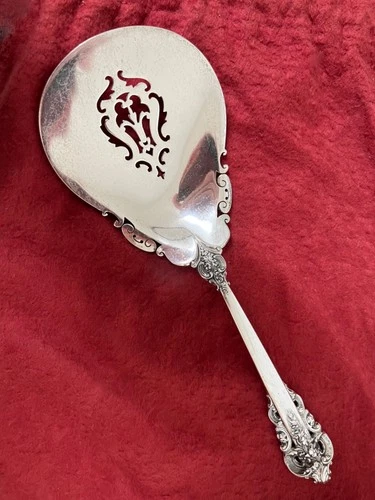 Wallace Sterling ( .925 ) Pierced Tomato Server (1)  Grande Baroque pattern