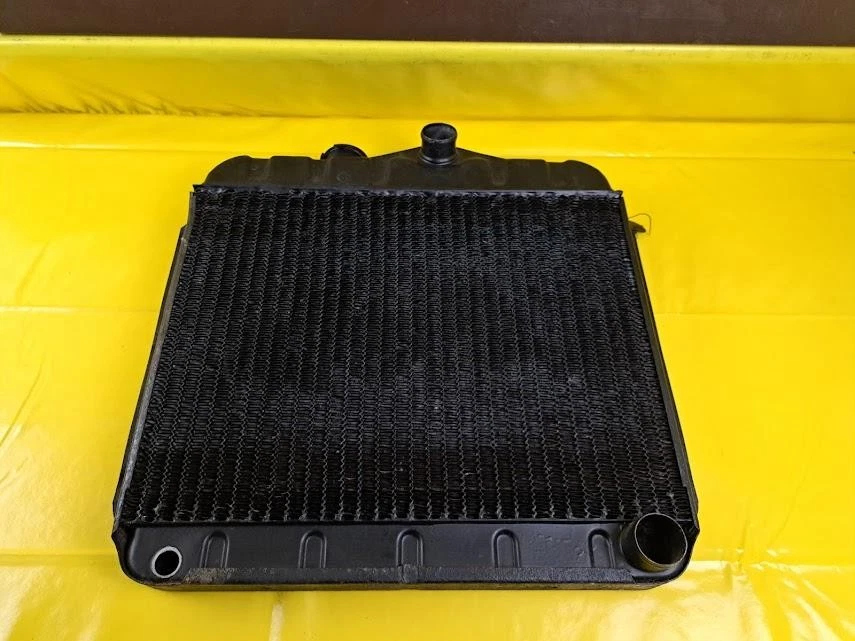 Refrigerador Opel Olympia Record 53 - 57 Radiador Original Nuevo Foto 2 de 4