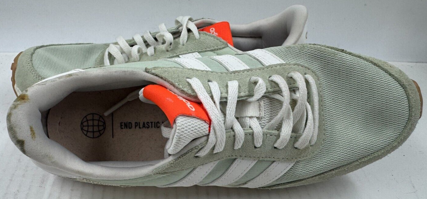 Adidas Run 70S Sneakers Women's Size 8.5 Light Green Athletic Shoes HQ1973 thumbnail 5