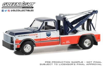 1/64 DUALLY FAHRER 1968 CHEVROLET C-30 DUALLY WRECKER STANDARD ÖL STRASSENSERVICE