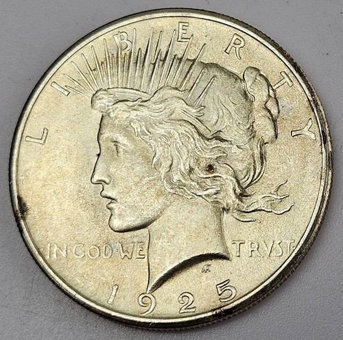1925 P Philadelphia Mint Peace Silver Dollar $1 Old US 90% Silver Coin j822