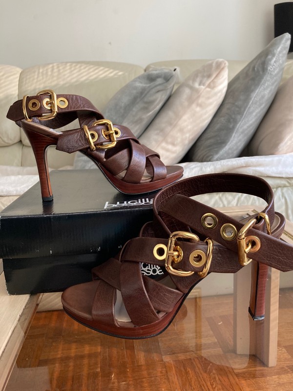 Lucilla Pessoa Brown Leather Strappy Sandals With Gold Buckles – Size 8 – New