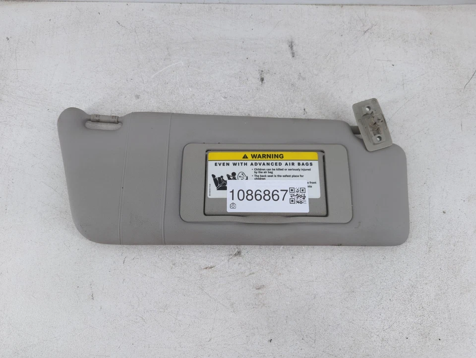 2001 - 2005 梅赛德斯-奔驰 C240 乘客遮阳镜右遮阳板 AACB6 — 第 3/4 张图片