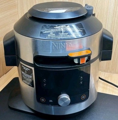 Ninja Foodi OL701 1760W 8qt 14-in-1 Pressure Cooker Steam Fryer