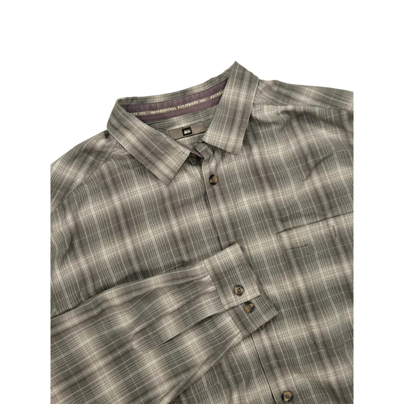 REI Mens Grey Plaid Long Sleeve Button Down Shirt Large Hiking Outdoors Granola
Opens in a new windo