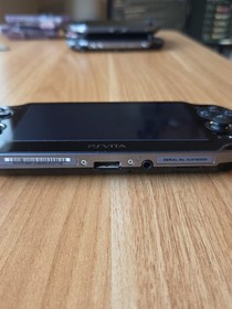 Sony Ps Vita  PCH-1100 Crystal Black Model Console And Charger TESTED