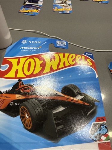 2025 Hot Wheels Neom McLaren Formula E GEN3 #194/250 Black Case N Lot Of 3 - Picture 5 of 14