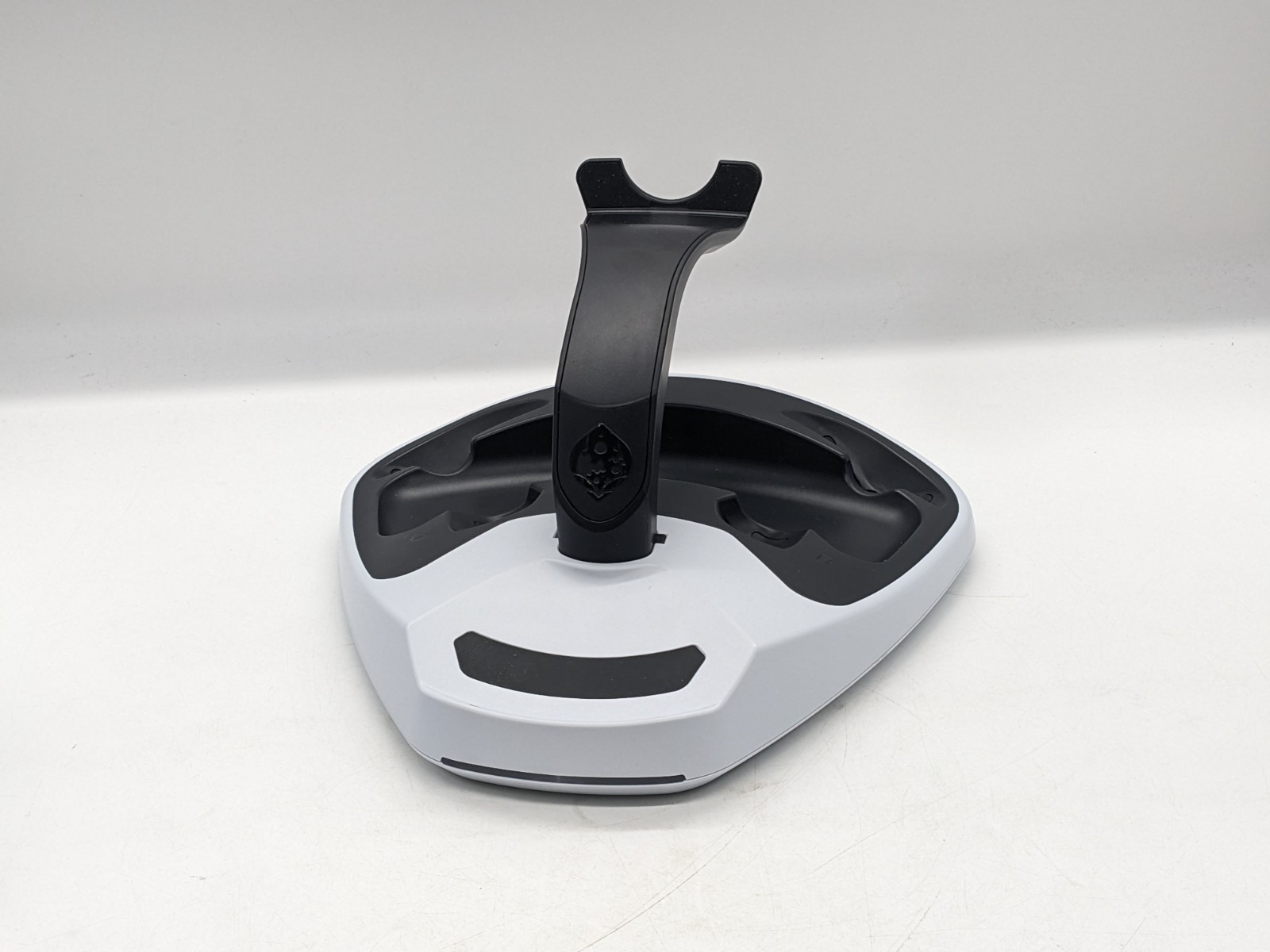 MISSING DONGLES PSVR2 Showcase premium charge station dock display for PS5 VR2
