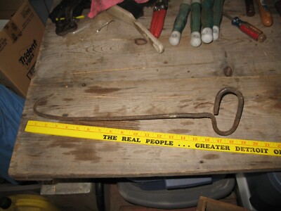 VINTAGE GARDEN TOOL RUSTY PRIMITIVE MEAT HAY HOOK FARM BLACKSMITH DECOR 18 1/2