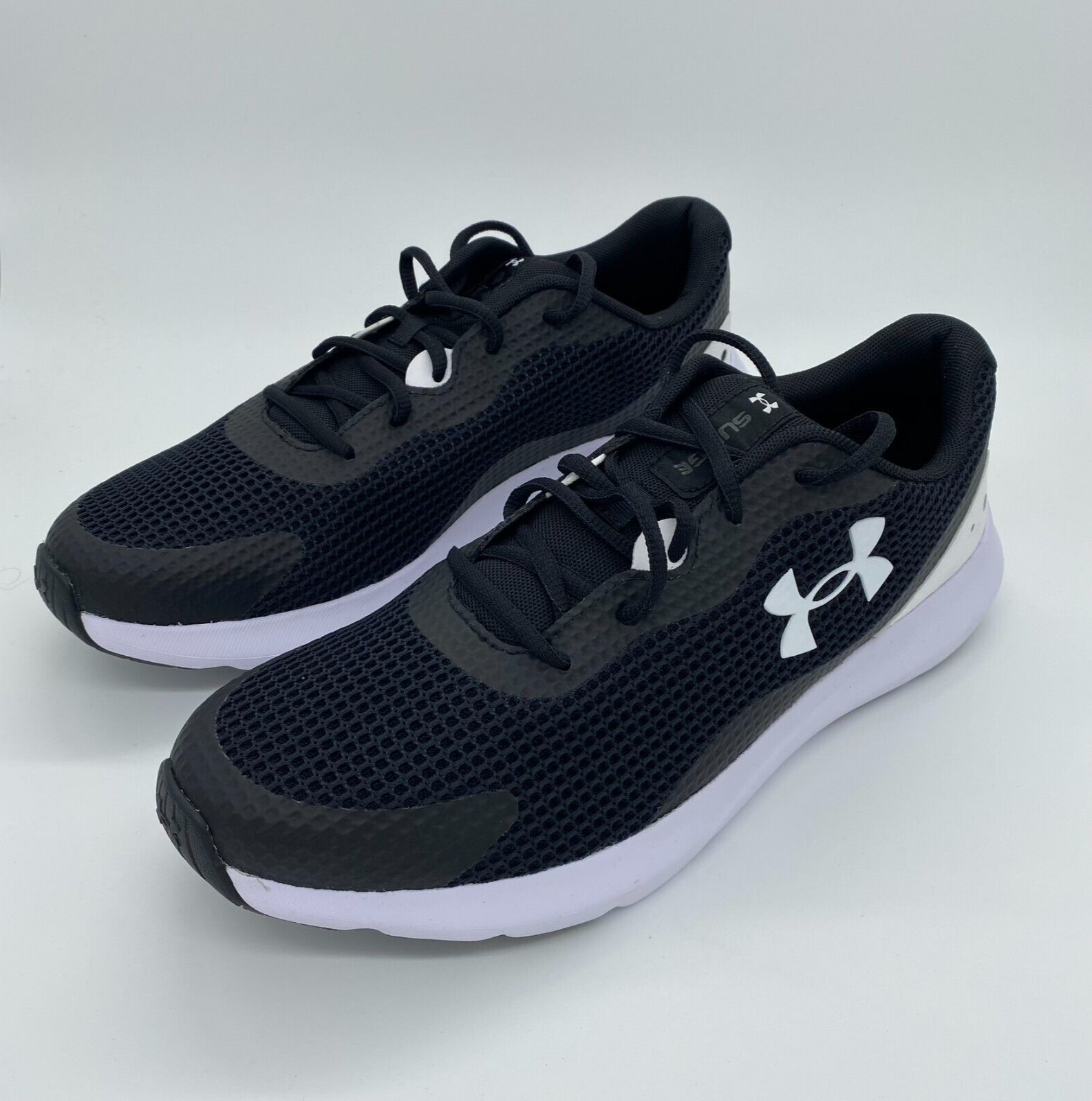 Under Armour Surge 3 Running Shoes in Black White - Size 11.5