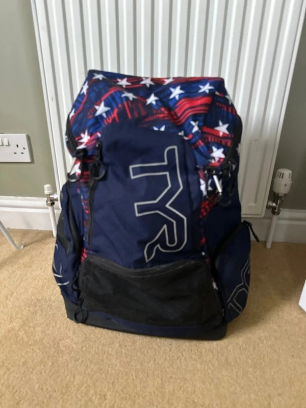 TYR Alliance Team III 45L Swimming Triathlon Bag Backpack RRP £65 Navy / Stars - Image 2 of 4