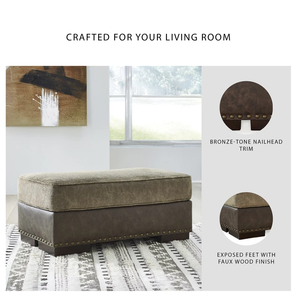 Otomana recortada con cabeza de clavo Signature Design de Ashley Alesbury, marrón chocolate Foto 2 de 4