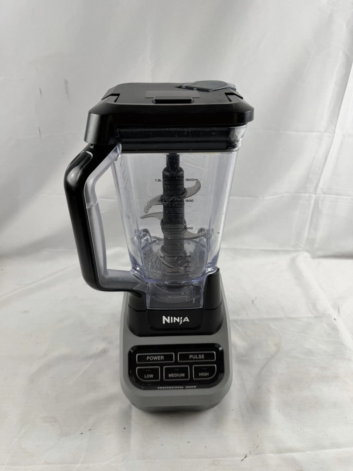 Ninja BL610 1000W Watt Professional Blender Black And Silver Used