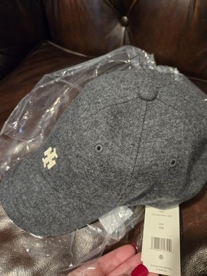 Authentic Tory Burch Wool LOGO CAP Gray Brand New in package  display picture 3