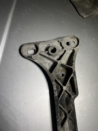01-06 BMW E46 M3 SMG TRANSMISSION MOUNT BRACKET SUPPORT 2229198 OEM - Picture 8 of 8