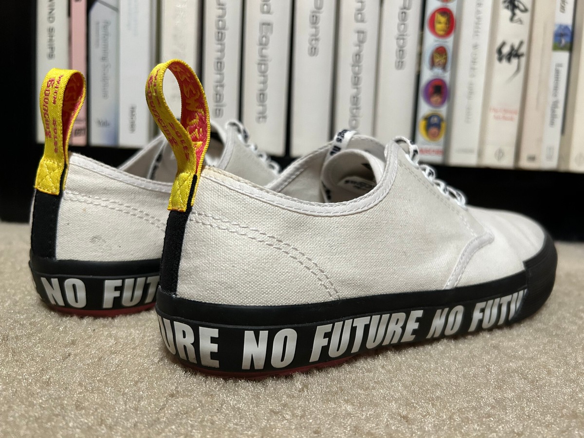 Dr. Martens PRESSLER スニーカー Dr martens Pressler 4-Eye Canvas Trainers | Dressinn スニーカー