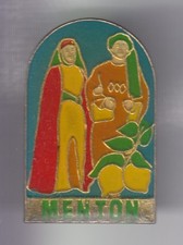 RARE PINS PIN'S ..  RELIGION EGLISE CHURCH ART CRECHE SANTON CITRON MENTON 06~ED