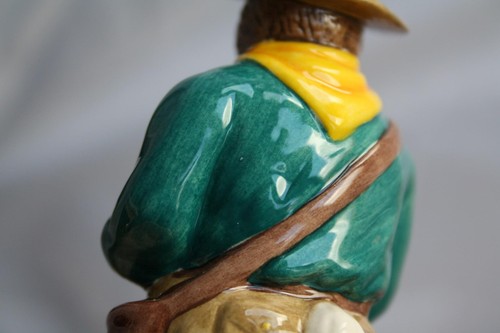 ROYAL DOULTON BUNNYKINS SCOUT LEADER DB432 - BRAND NEW / BOXED - Picture 9 of 10