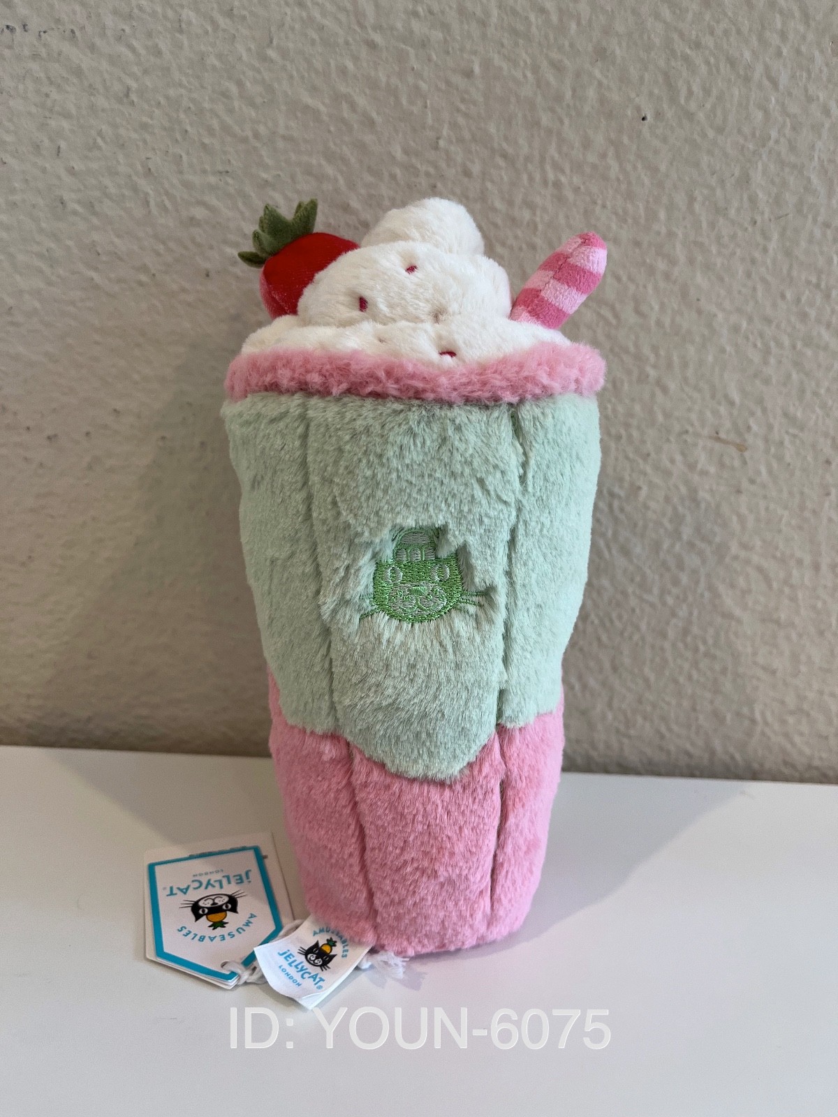 Authentic Jellycat Shanghai CAFÉ Limited Berrity Latte -NWT -Rare - Fast Ship