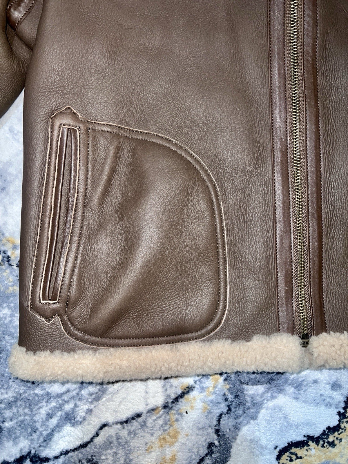 Vince Authentic Reversible Men's Shearling Coat Jacket Size L $1,695 Beige