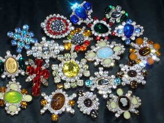 20x ART DECO VINTAGE RHINESTONE GLASS CZECH BUTTONS ON SEWING J82