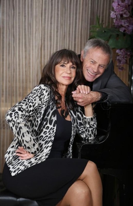 Tristan Rogers 8x10 Photo 82725-3 Jess Walton | eBay Australia