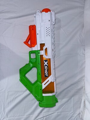 Zuru X-Shot Fast-Fill Water Blaster   Green/White/Orange | Soaker Gun Toy 