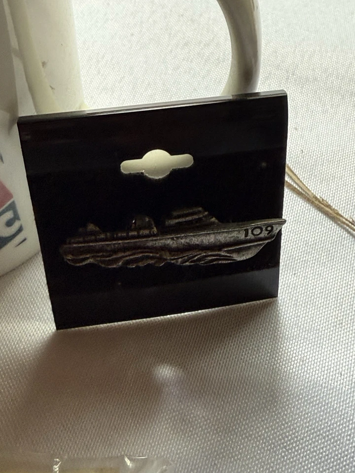 Prendedores de campaña vintage JFK, taza y sellos sin usar edición coleccionista. 1960 Foto 4 de 4