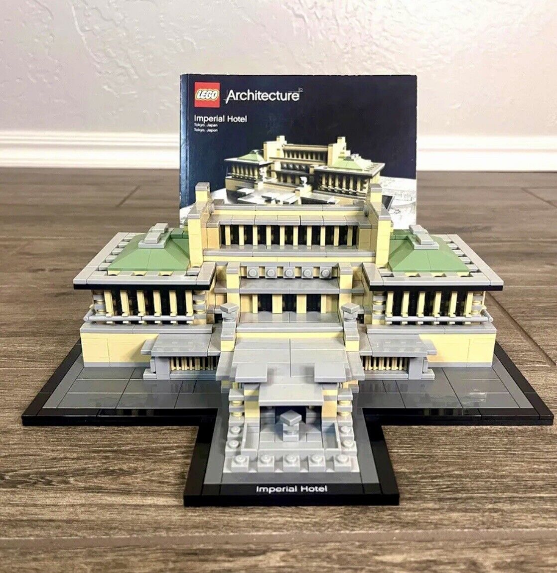 LEGO Architecture 21017: Imperial Hotel -100% Complete!