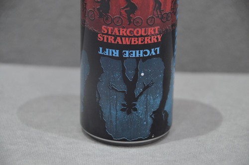 Stranger Things StarCourt Upside Down Strawberry Lychee Rift Dose Drink 330ml Neu - Bild 3 von 10