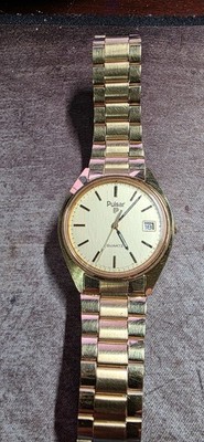 Vintage Men's Pulsar Quartz Date Watch Japan Y147-801L R  Y147 801L Gold Tone