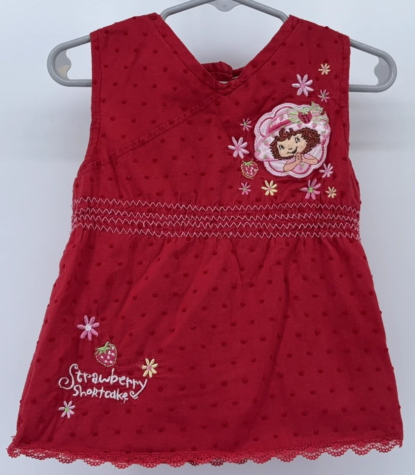 Camiseta sin mangas de encaje bordada roja talla 5 Strawberry Shortcake Y2K 2004 de colección muy rara Foto 2 de 4