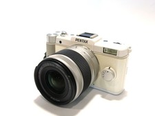 XLNT Pentax Q 12.4MP Digital Camera w/02 Standard Zoom Lens - Only 2K Shots  
