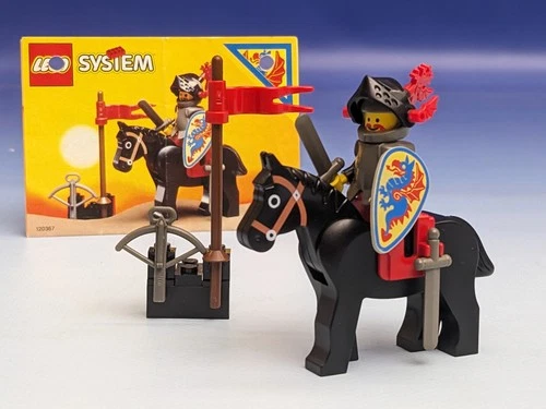 LEGO Knights 6009 Tournament Knights Castle Black Knight + BA