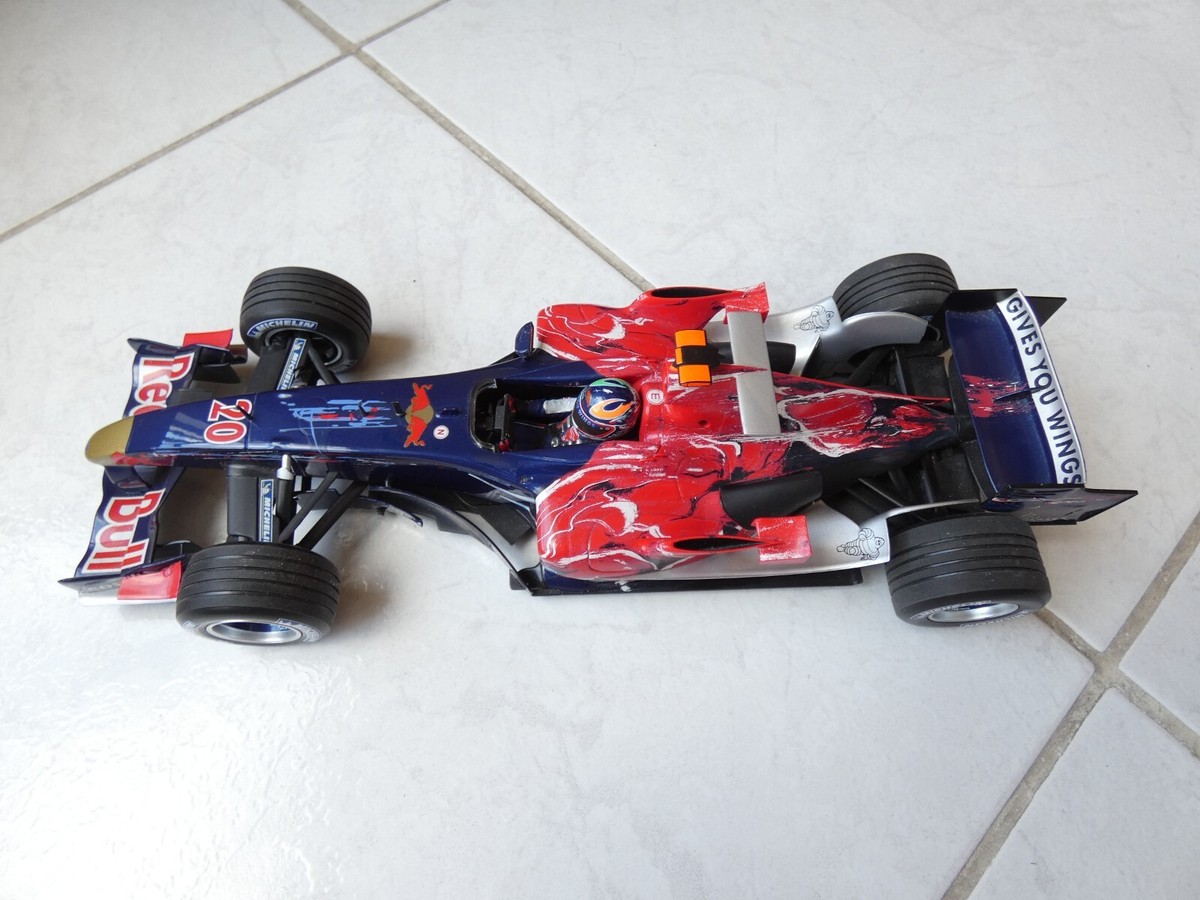 Toro Rosso STR1 Cosworth Vitantonio Liuzzi #20 2006 1/18