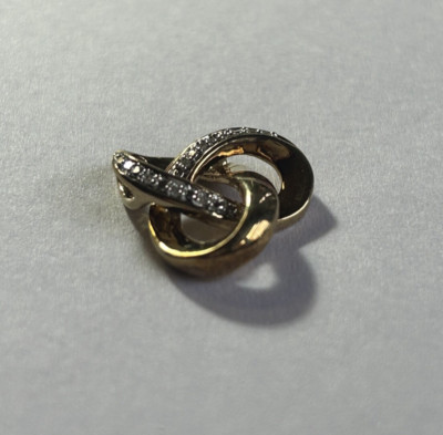 Pendant (Item 81)