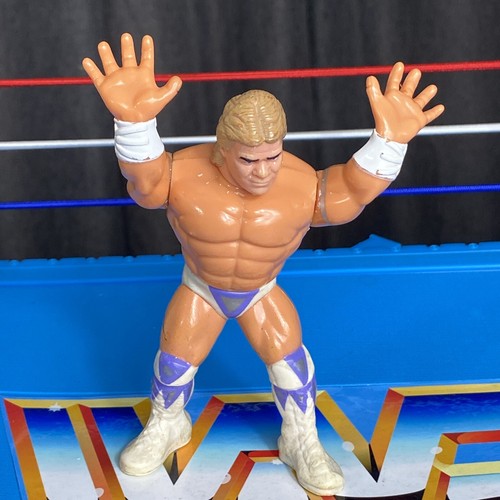 (1) LEX LUGER - SERIES 8 - USED VINTAGE HASBRO WWF...