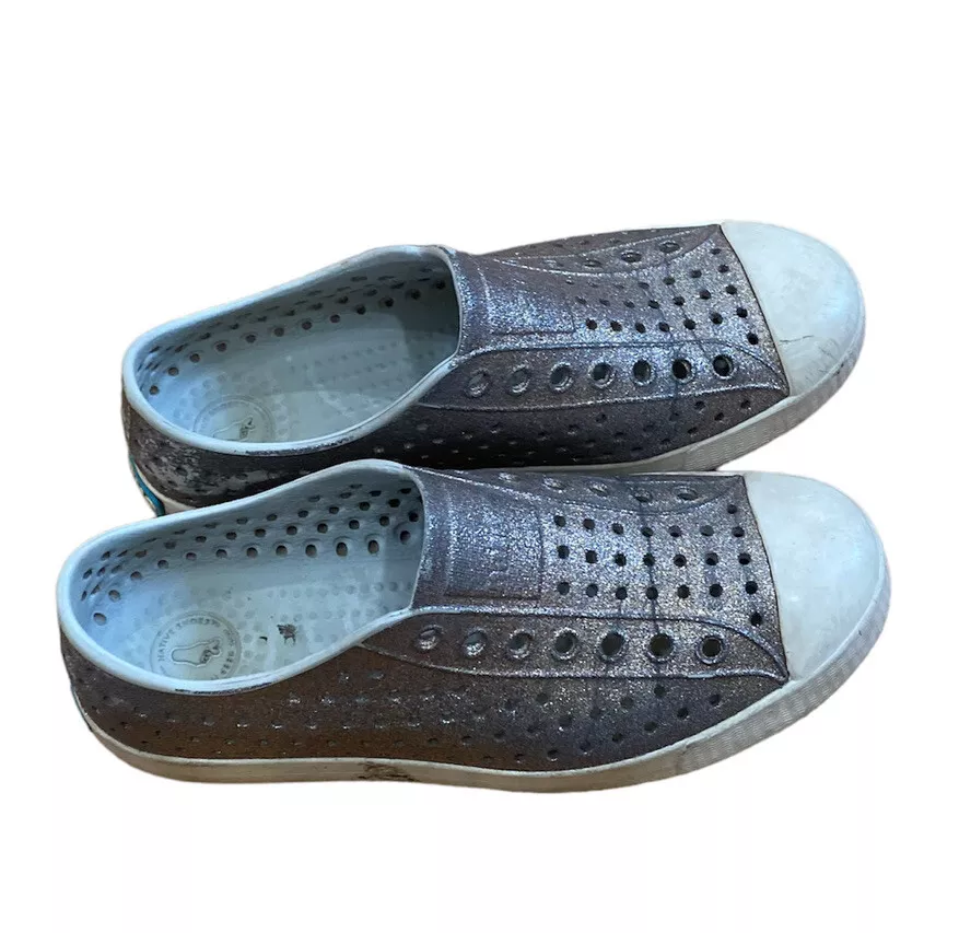 NATIVE Jefferson Rose Gold Shimmer Slip On Shoes Women s Size 6