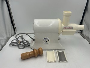 The Champion Juicer G5-NG-853S The World’s Finest Model Heavy Duty Tested Works