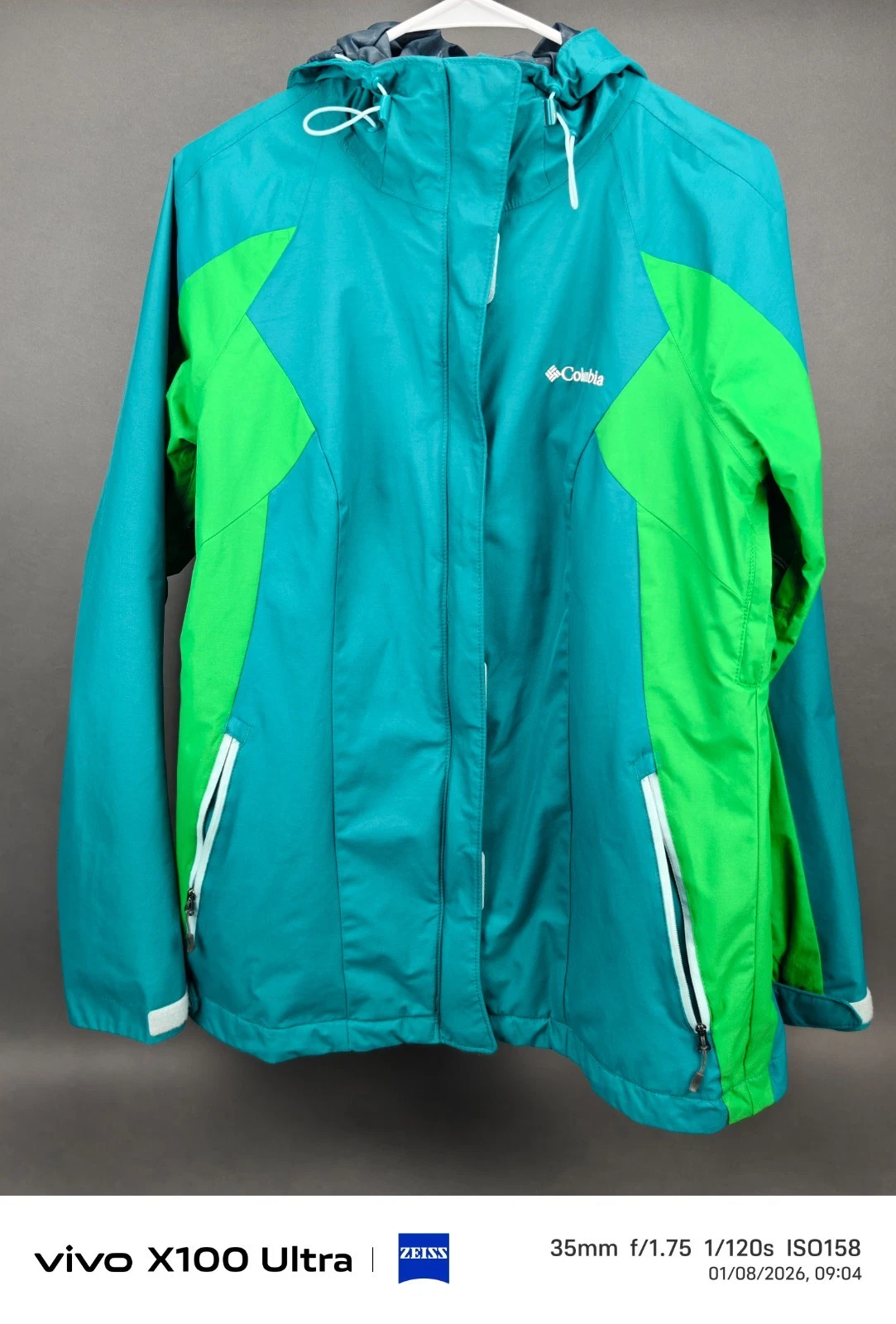 Colombia women's snow/ski 3 in 1 vertical convert interchange jacket Size L