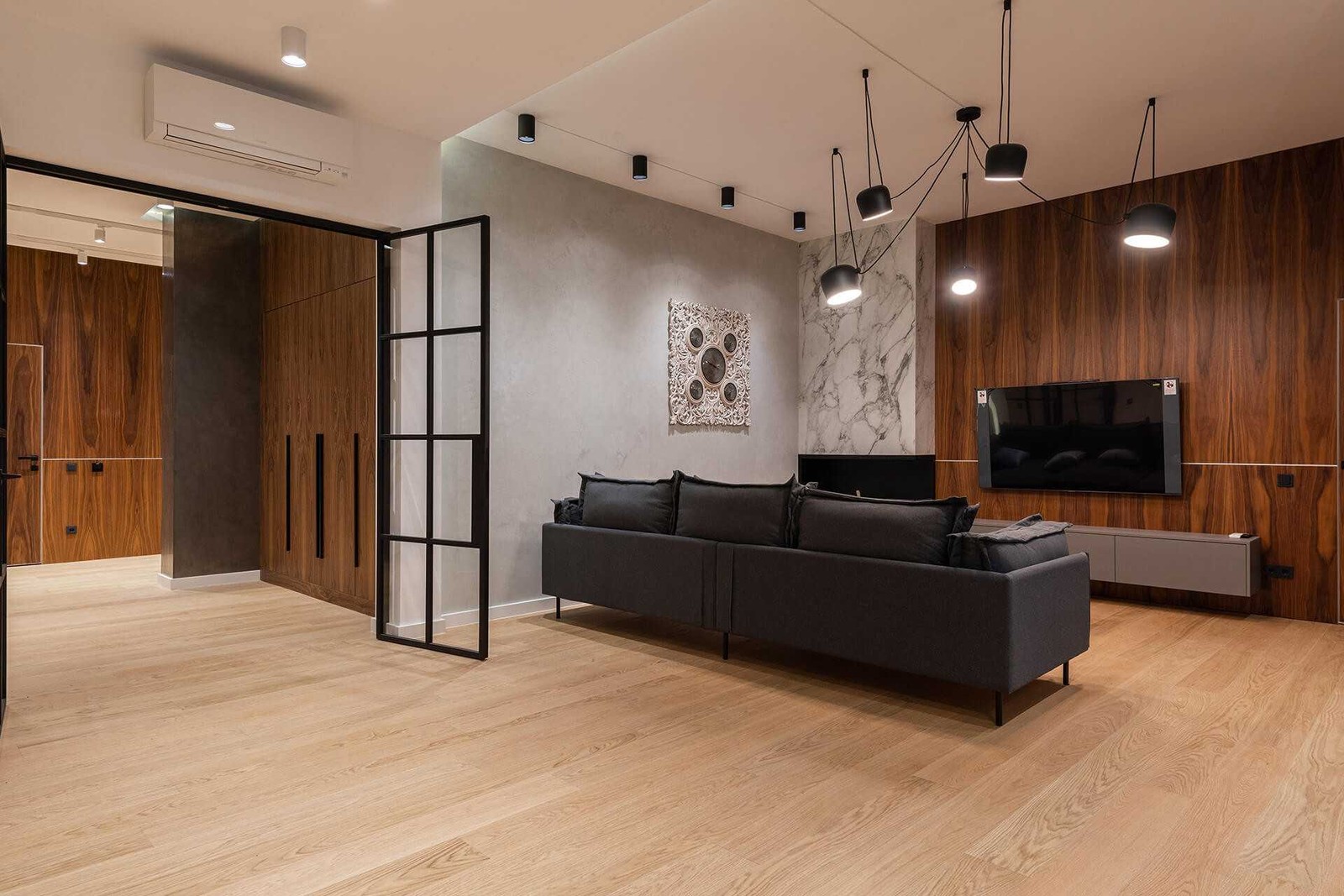 Parquet flottant satiné facile à poser et résistant aux rayures 2.28m²